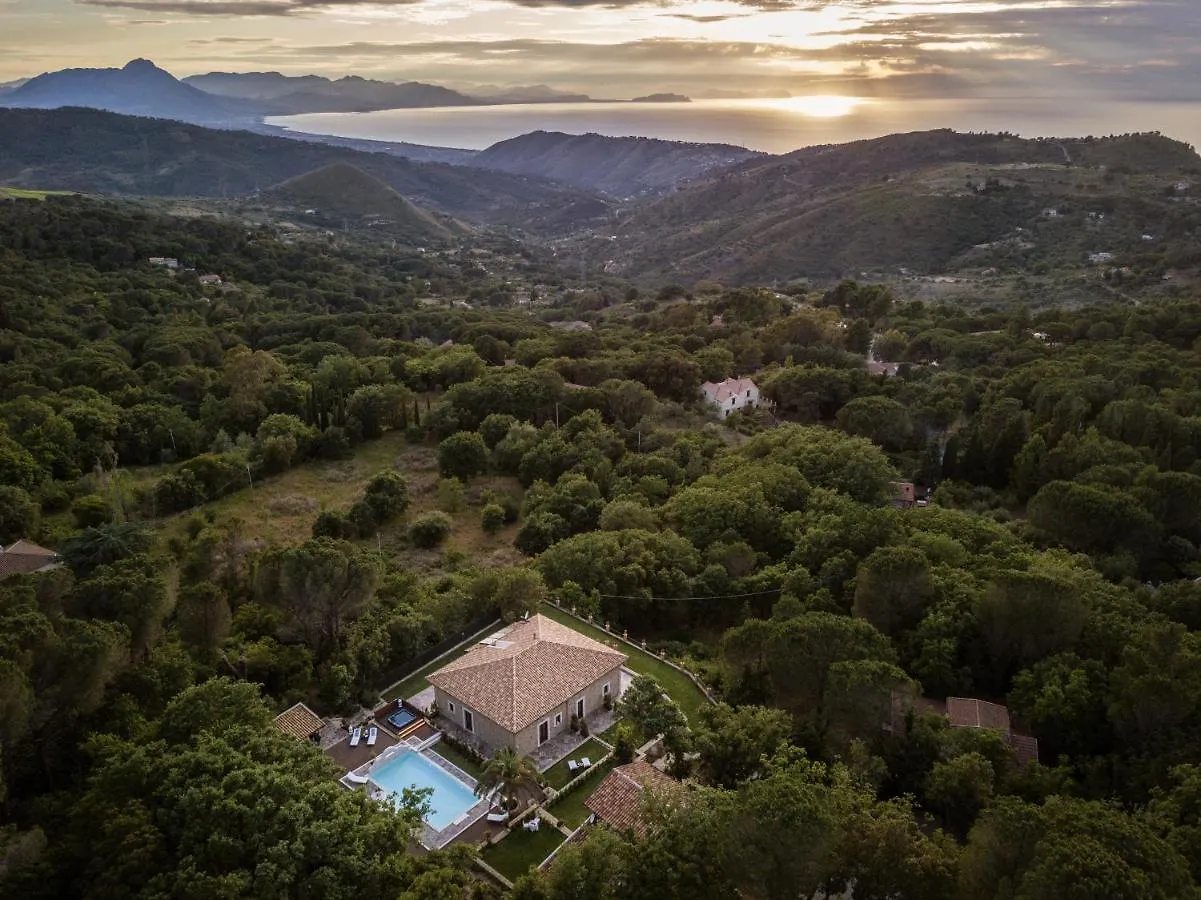 Vakantiehuis Donna Carolina Luxury Rooms Cefalù