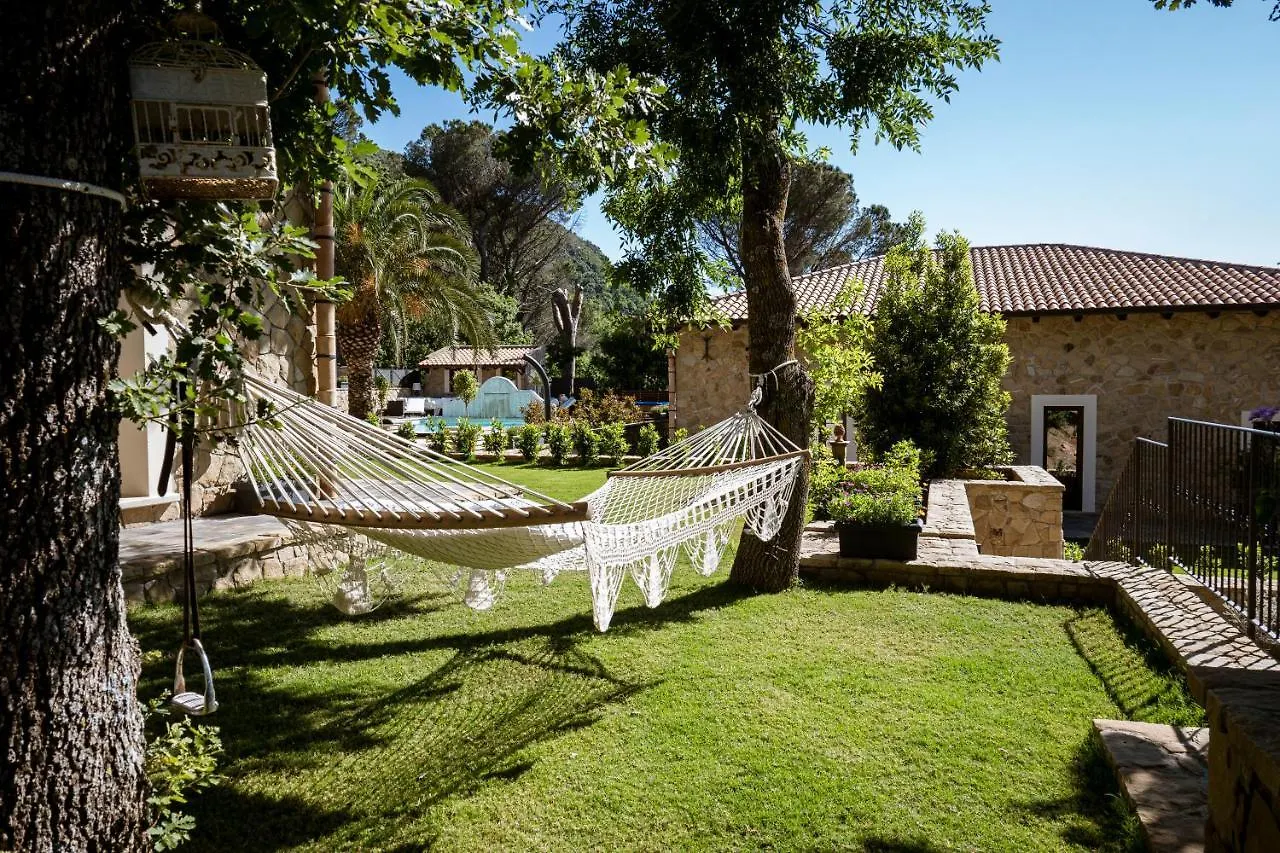 Vakantiehuis Donna Carolina Luxury Rooms Cefalù Italië